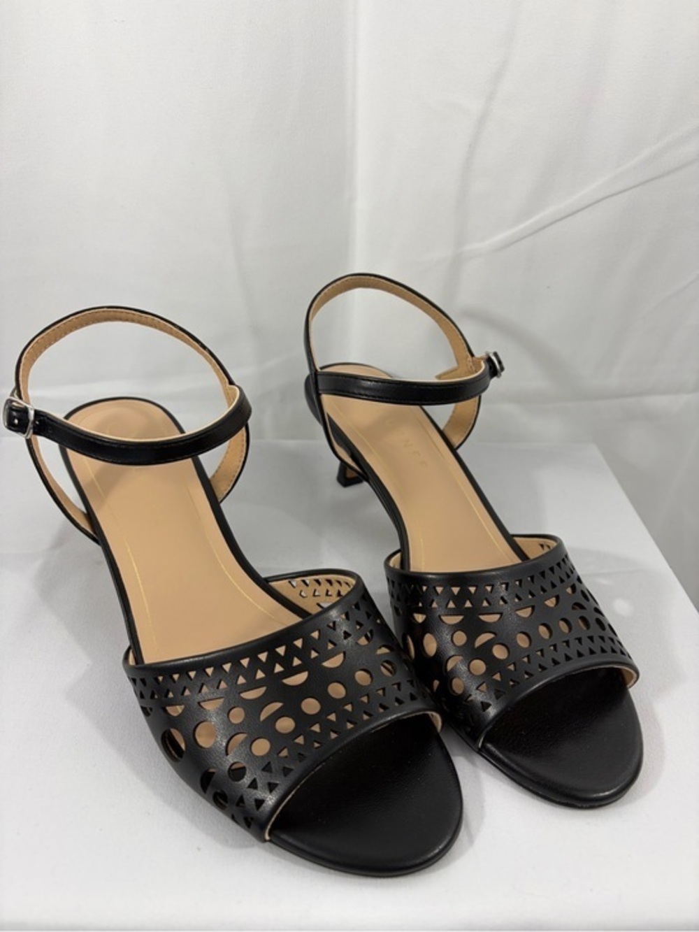 NWT Journee Women’s Size 9 Black Ankle-Strap Heels